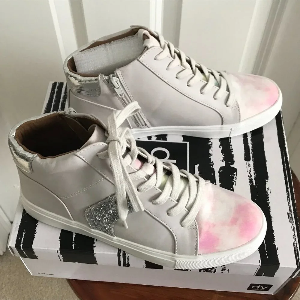 NWT - Leather Tie Dye Sneakers - Sz 8 - Picture 1 of 3